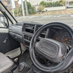 車検６年４月　4WD　エアコン　５速MT　サンバートラック　分割可！の画像