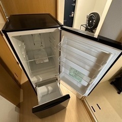 TOSHIBA 2ドア冷蔵庫 型番GR-R15BS（K）の画像