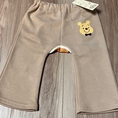 【新品未使用品】くまのプーさん　スムースモンキーベージュパンツ　95サイズの画像