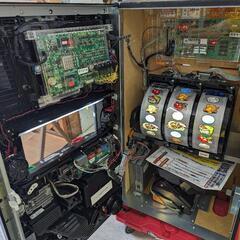 パチスロ実機 モンスターハンター：ワールドYM コイン不要機 ID：126-012463-007の画像