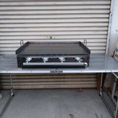 新製品　６ミリ鉄板　商売にも　大量調理にも　プロパンガス　グリラー　幅75cm　鉄板焼き　グリドル　便利なフチ持ち手付　新メニュー　歌フェス　夏イベント　キッチンカー　バーベキュー　キャンプ　グランピング　模擬店　イベント　縁日　町内会　自治会　町おこし　納涼祭、B級グルメ　カーニバル　運動会　桜祭り　七夕まつり　社内行事　展示会　合宿　屋台村　お祭り　お花見　フェスティバル　海の家　行事　学園祭　文化祭　盆踊り　飲食店　居酒屋の画像