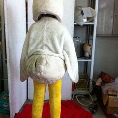 格安中古短期使用　着ぐるみ・本格イベントスーツ　「ビックバード・アヒル」。 　動物・等身大　本体丈夫で、消臭・清潔な樹脂製・国産手造り品、本体スーツ、手、脚、靴セット。洗濯出来ます。 　パンダ・コアラ・トラ・ブタ・トラサル等１３種各1着先着限り。  　の画像