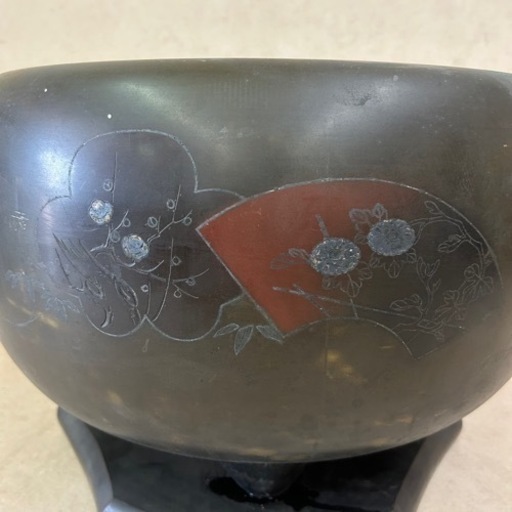 k1014501 希少品 大火鉢 伝統工芸 金属工芸　古銅 銅器 装飾品 桜柄 扇子柄 家具 瓶掛 アンティーク ヴィンテージ 年代物 現状品 中古品