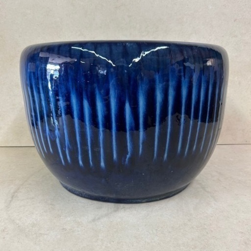 k1014502 希少品 大火鉢 伝統工芸 金魚鉢 メダカ鉢 青海鼠 青色白線 陶器 装飾品 瓶掛 アンティーク ヴィンテージ 年代物 現状品 中古品