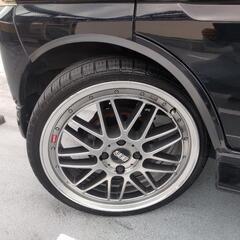 まるでBBS LMに見える シュティッヒレグザスM900 17インチ　5.5J 165/40R17 セット　センターキャップはBBS正規品です　タイヤ山約6部　ガリ傷多少有り　カラーも綺麗なホイールです。の画像