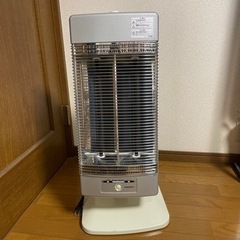 コロナ遠赤外線ストーブの画像