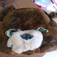 値下げ。要修理左眼ハズレ。格安中古短期使用　着ぐるみ子熊・本格イベントスーツ　「クマ・熊・くま・子熊」。 　動物・等身大　本体丈夫で、消臭・清潔な樹脂製・国産手造り品、本体スーツ、手、脚、靴セット。洗濯出来ます。 　パンダ・コアラ・トラ・ブタ・ウサギ・サル等１３種各1着先着限り。  の画像