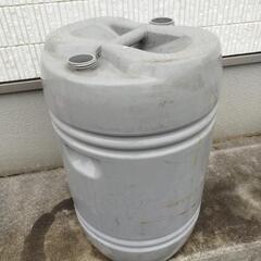 プラスチックタンク75リットル２本