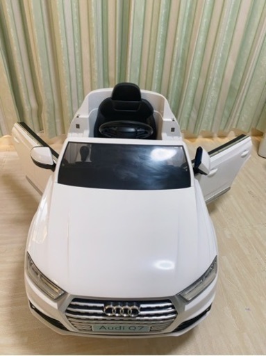子ども用電動乗用 アウディQ7