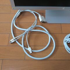 Apple Cinema HD ディスプレイ 23インチ　訳ありでの画像