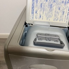 石油ファンヒーターの画像