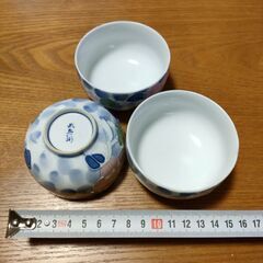 湯呑み(花柄)の画像