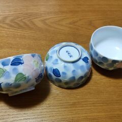 湯呑み(花柄)