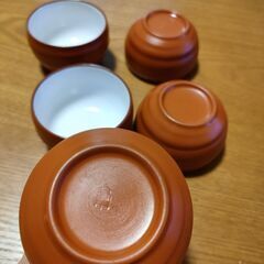 湯呑み(赤茶)の画像