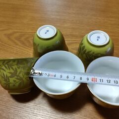 湯呑み(黄緑)の画像