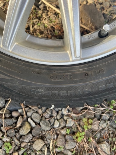 スタッドレスタイヤ値下げ