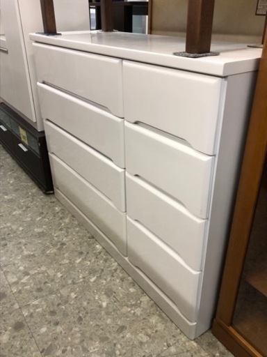 シンプルな収納チェスト