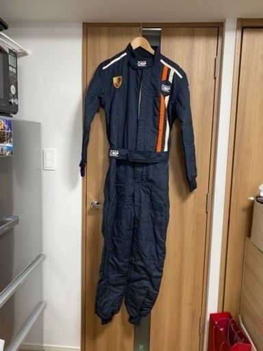 レーシングスーツ