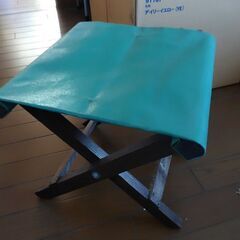 折り畳みイス