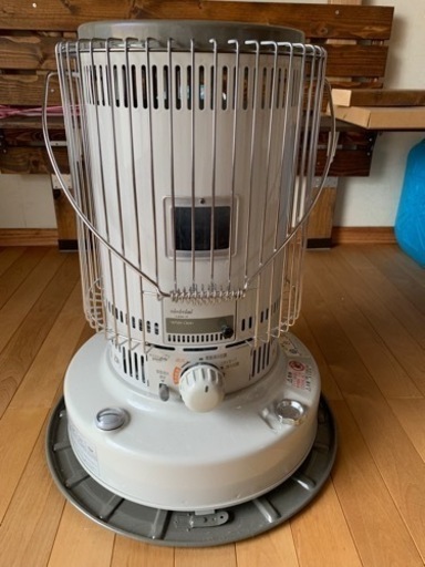 トヨトミ石油ストーブ　KS -67H 真冬間近です！