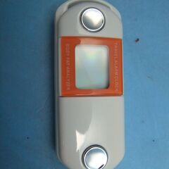 J904　デザインファクトリー　ミニ体脂肪計　クロックの画像