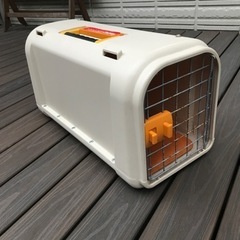 ペット　小型犬　キャリーの画像