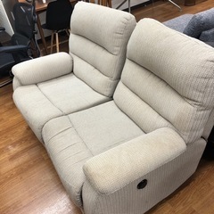 【ニトリ】ベージュカラーの布素材 電動リクライニングソファーお売りします！
