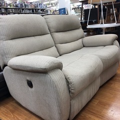 【ニトリ】ベージュカラーの布素材 電動リクライニングソファーお売りします！