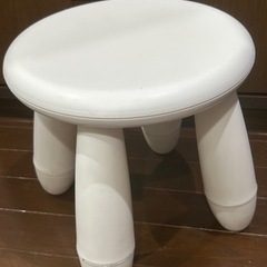 IKEA イケア 子供用スツール MAMMUT 