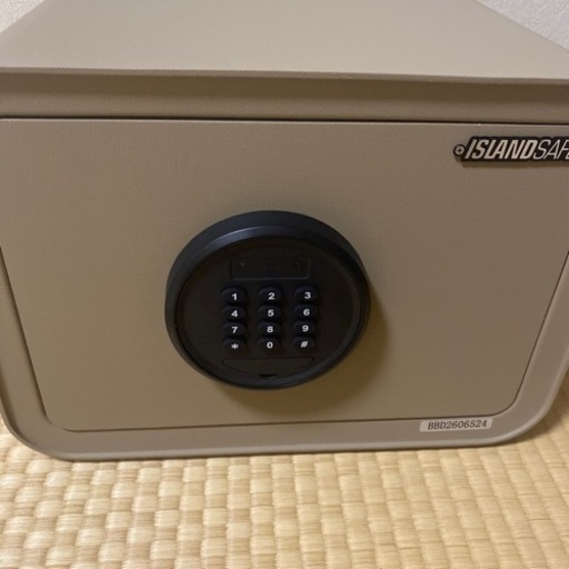 未使用　金庫