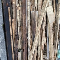 廃材あります。