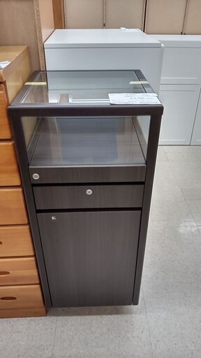 ★ジモティ割あり★  商品ケース 茶 H109.5×D45×W45 クリーニング済み TJ2352