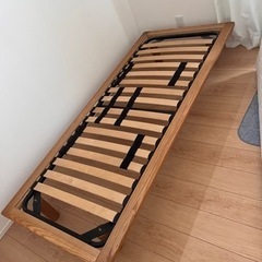 マットレス付きベッドの画像