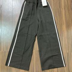 【新品未使用】WHEIR　ジャージ　ワイドパンツ　サイドラインの画像