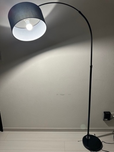 おしゃれなライト。部屋の雰囲気良くなります。