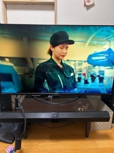 お話中　シャープ60型テレビ