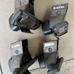 ルーフキャリアベース&バーセットの画像