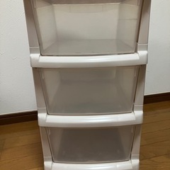 キャスター付き　3段収納ケース　の画像