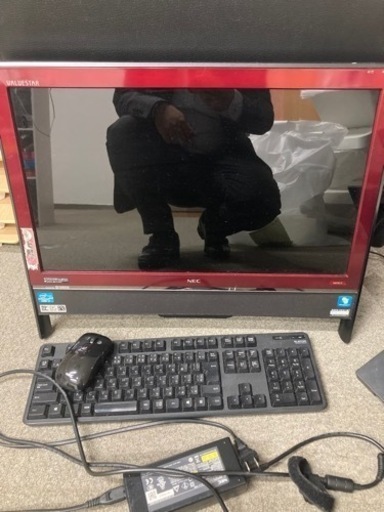NECデスクトップパソコン　VN770/H レッド　一体型　Windows7 core i7 ブルーレイ　地デジ/BS/CS 8GB/2TB