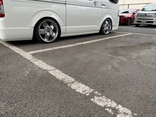 ハイエース　ホイール