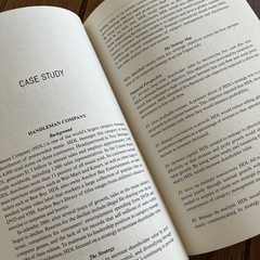 ビジネス本（英語）ハードカバーの画像