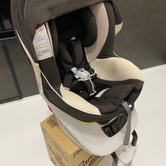 エールべべ　チャイルドシート