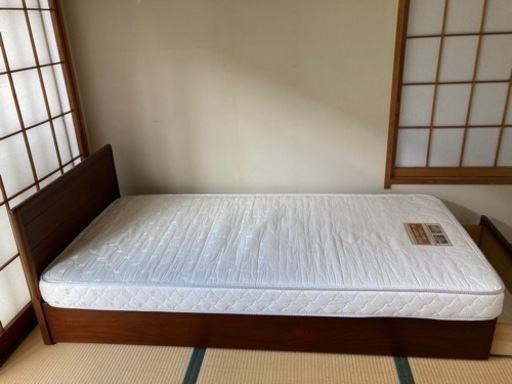 引き出し付きシングルベッド。値下げしました。