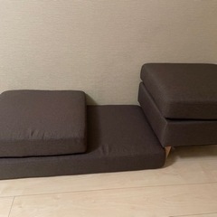 クッション付きローチェアの画像