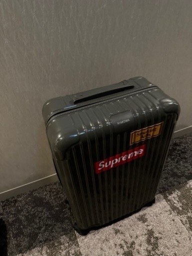 【RIMOWA】【値下げしました】ミディアムサイズ（2.3泊用）濃いネイビー