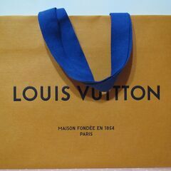 【ＬＶ紙ふくろ】未使用　（ＬＶ最新色をショップで特別に購入）　大・中・少の三枚セットの画像