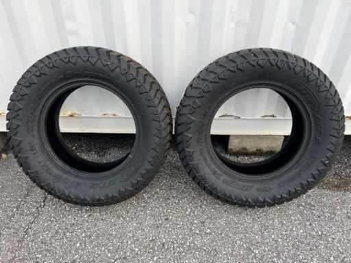 AMP  gripper A/T 37×12.50r20 新品2本