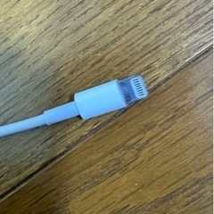 iPhone lightning ケーブル(Apple純正品)の画像