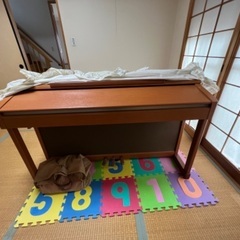 古いけど、新品並みの電子ピアノ