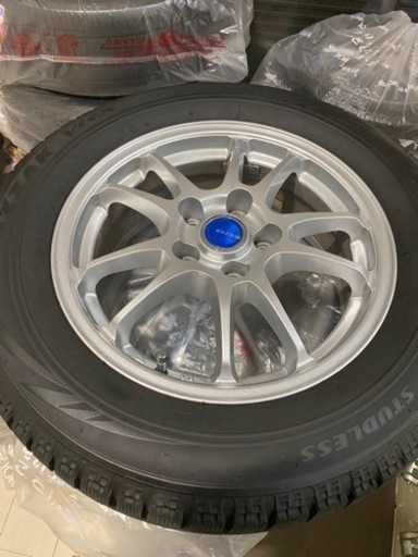 ブリヂストン　スタッドレス　215/60Ｒ16 クラウンノーマル215/55Ｒ17セット
